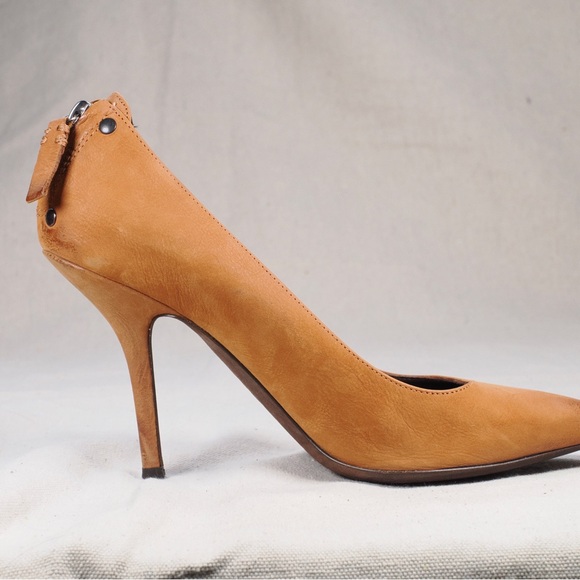Vera Wang Brown Leather Suede Heels Made in Italy - Size 6 1/2 - Picture 9 of 15